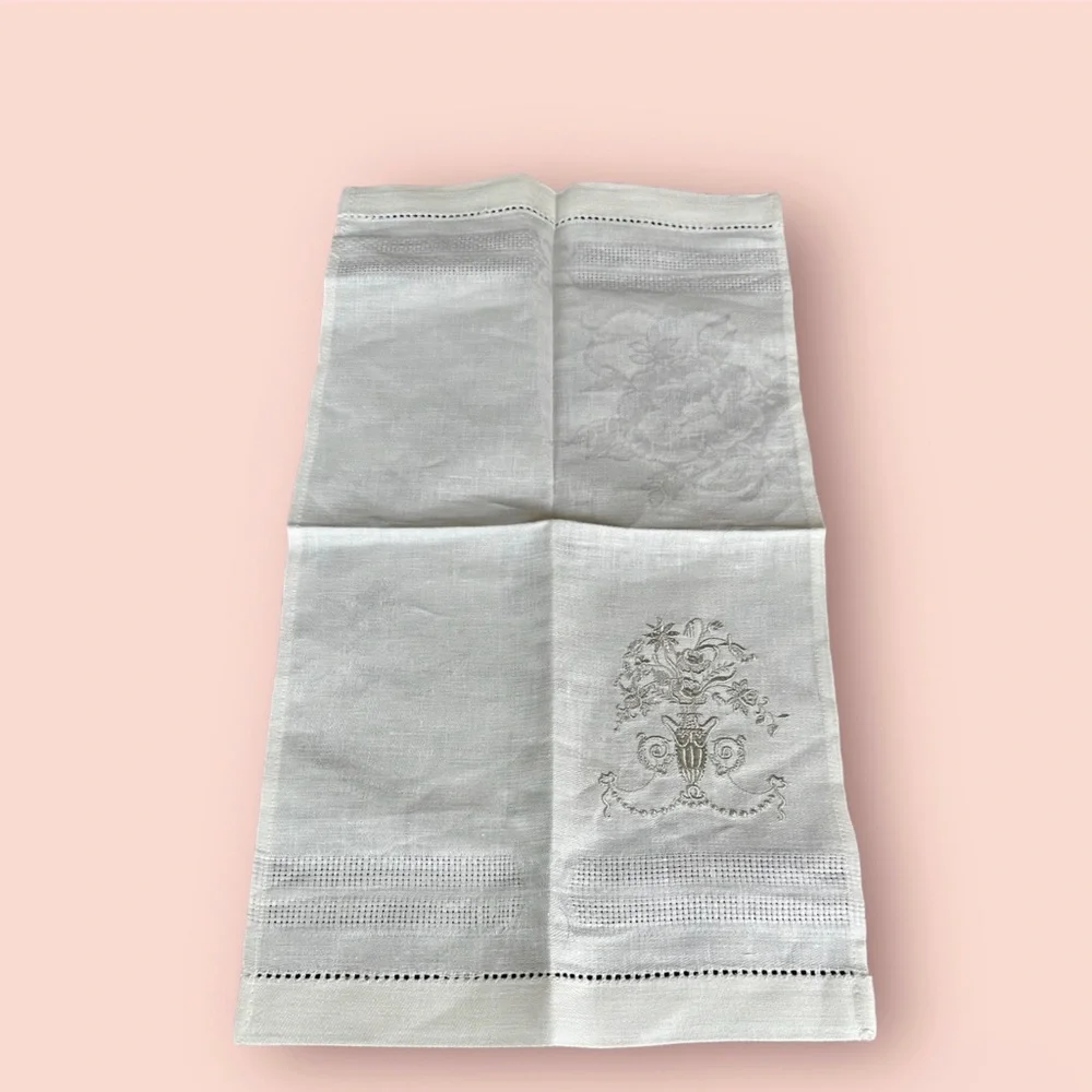 Yves DeLorme guest towel 100% linen Made in Paris 🇫🇷
